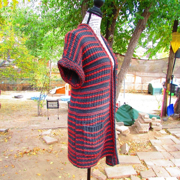 Silence + Noise Gray and Red Sweater Cardigan - Picture 4 of 5